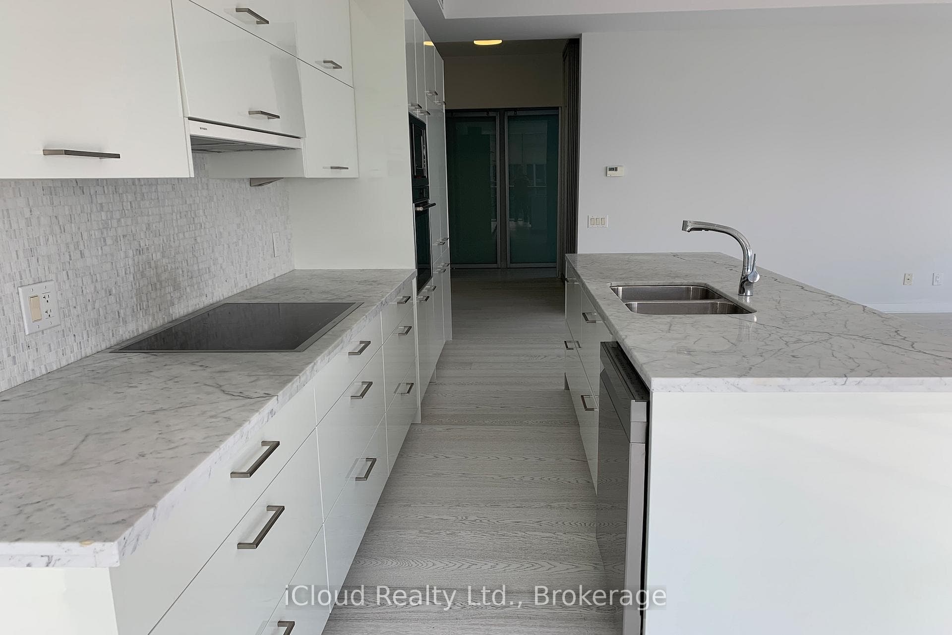 90 Park Lawn N/A Unit PH-3103 photo 24