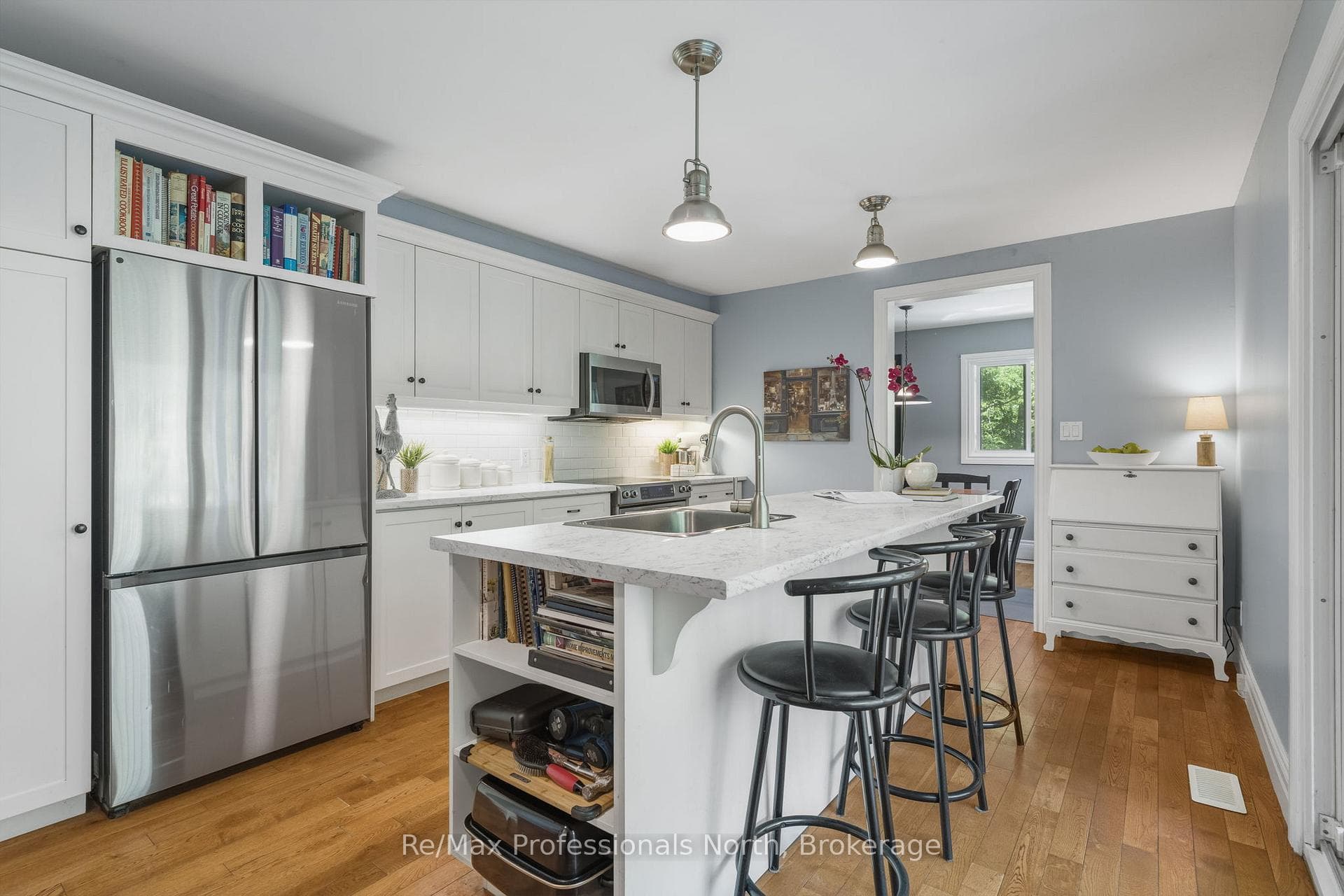 1032 Bradley Road photo 9