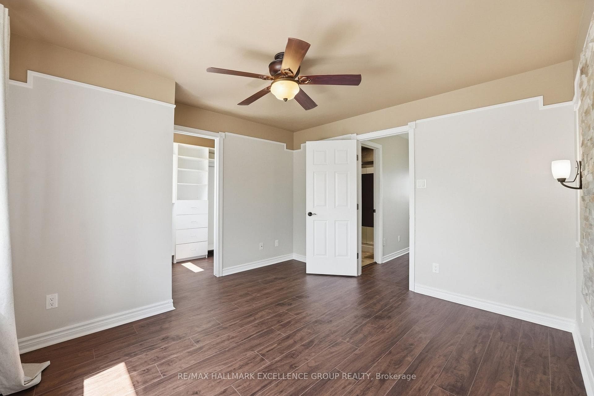 887 Nesting Way photo 27