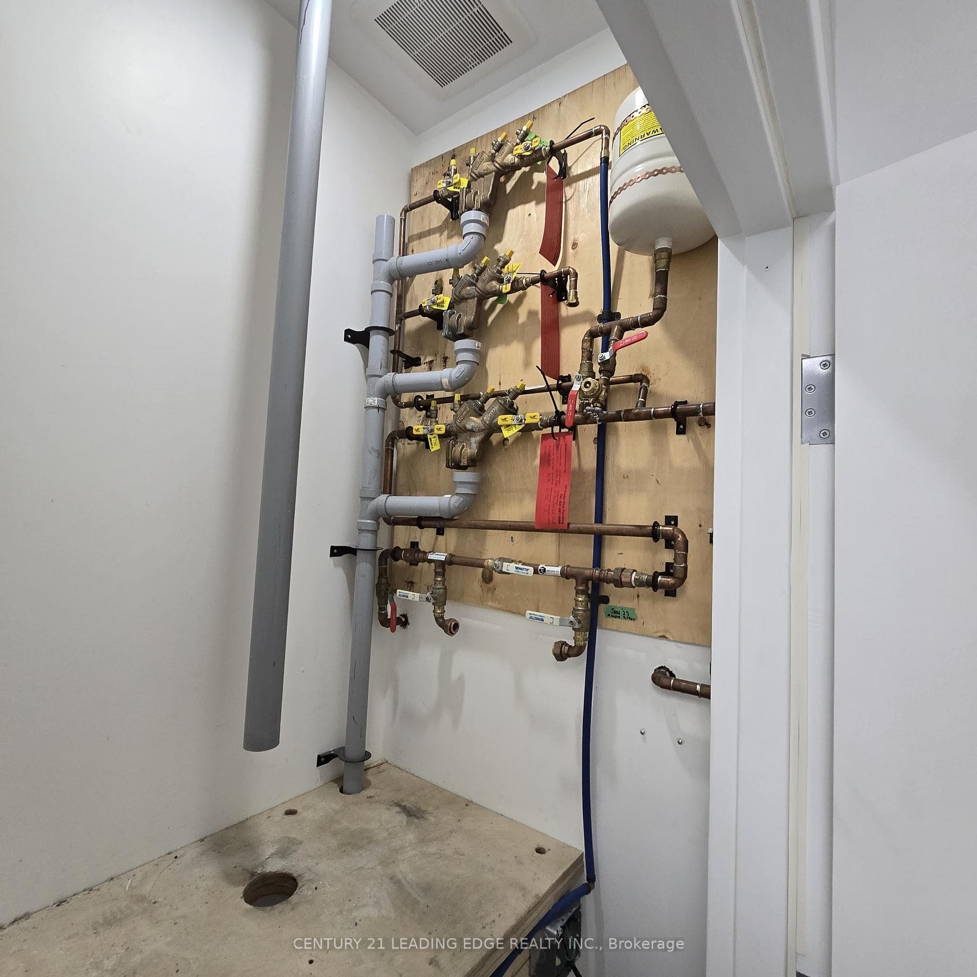 30 Dean Park Road Unit 14 photo 5