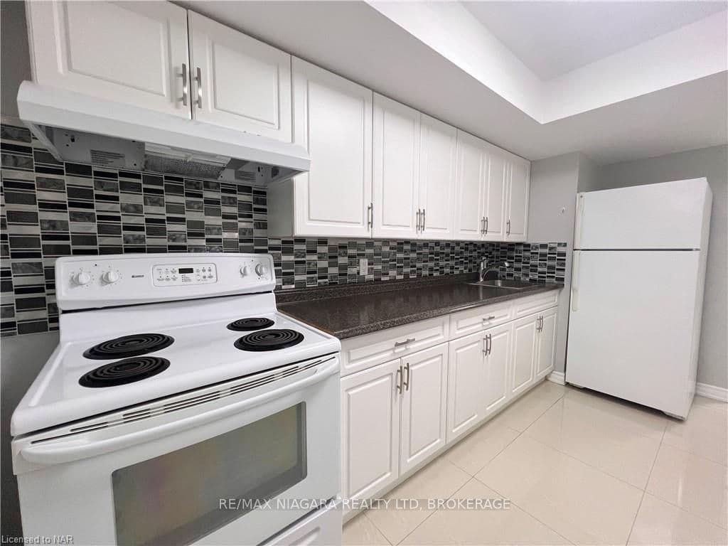 114 WINTERBERRY Boulevard photo 26