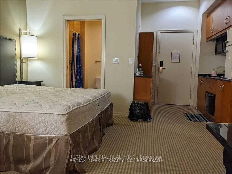 1 King Street Unit 1023 photo 2