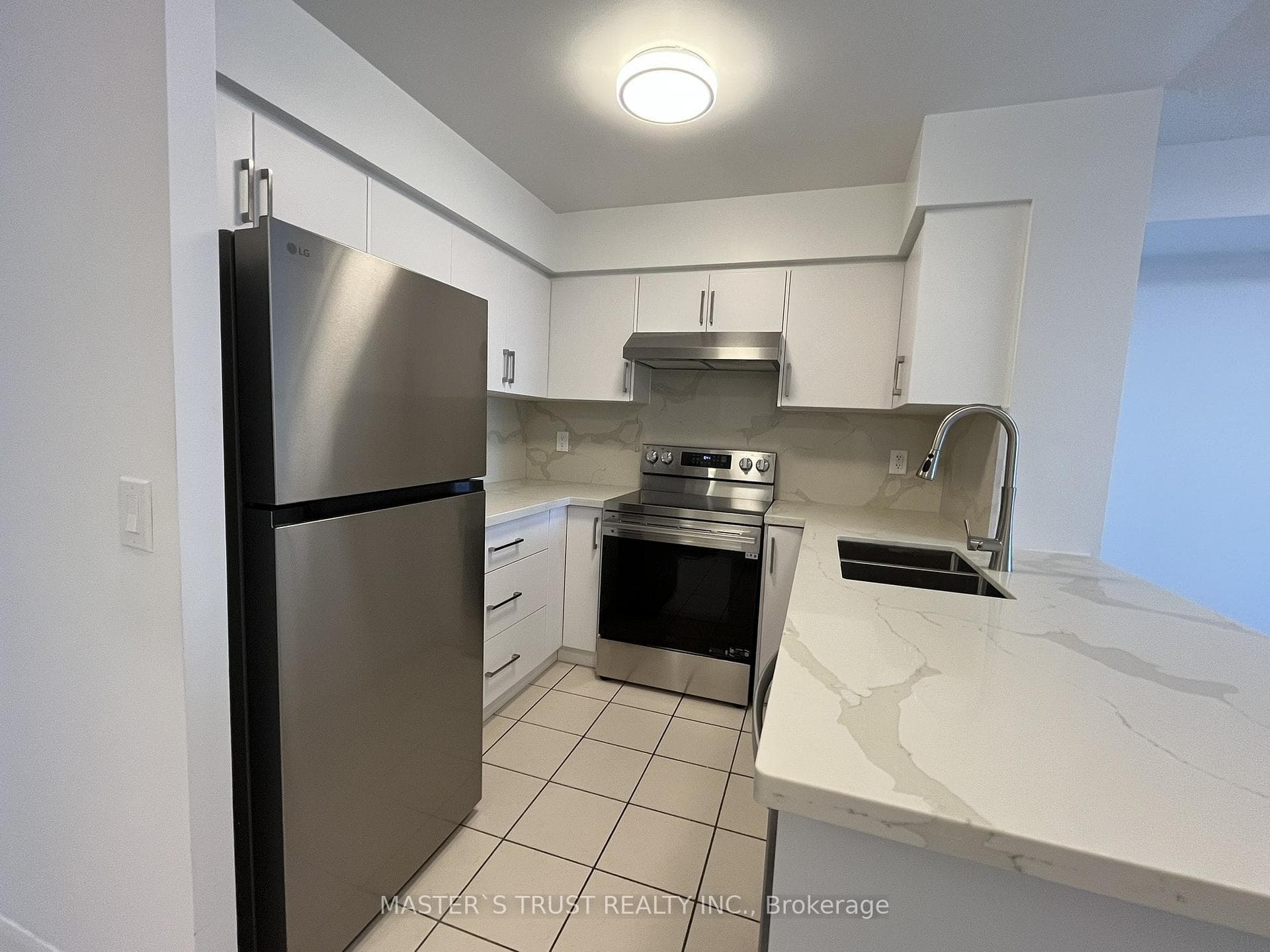 4978 Yonge Street Unit 2701 photo 4
