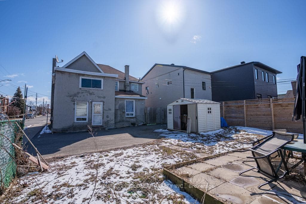 176 Durocher Street photo 7