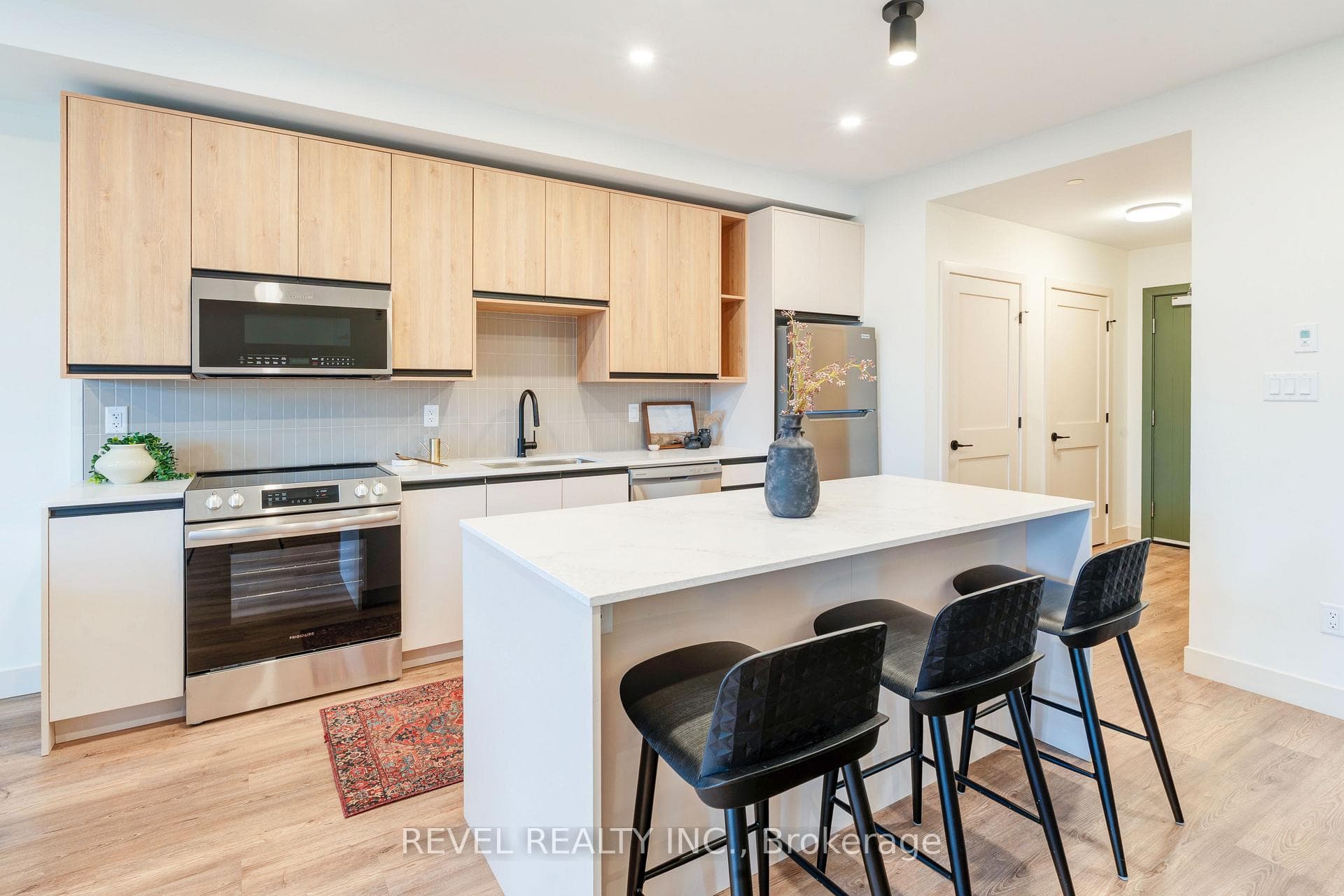 4390 Hillview Drive Unit 201 photo 4
