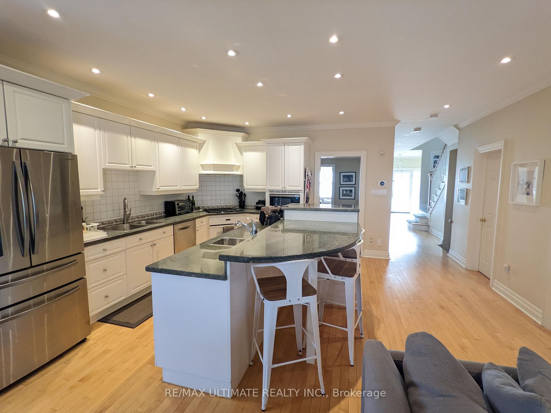 54 Wilgar Road photo 8