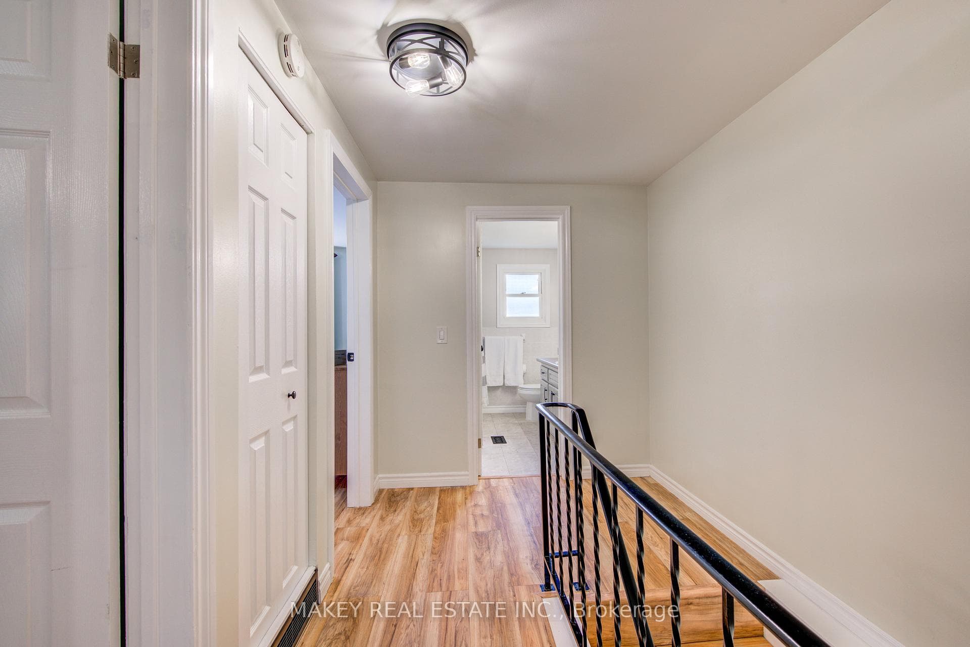 410 Odlum Drive photo 21
