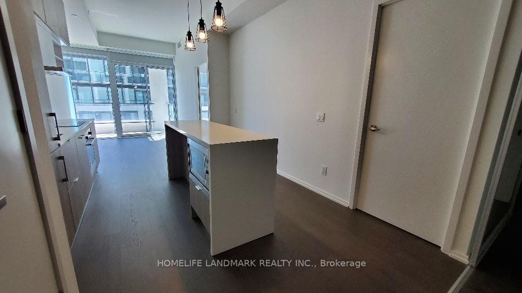 5 Soudan Avenue Unit 1202 photo 6