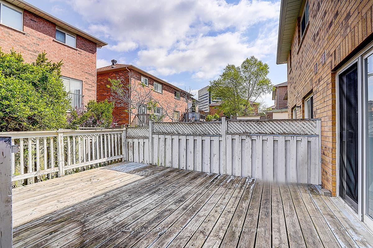 10 Wilket Creek Road photo 45
