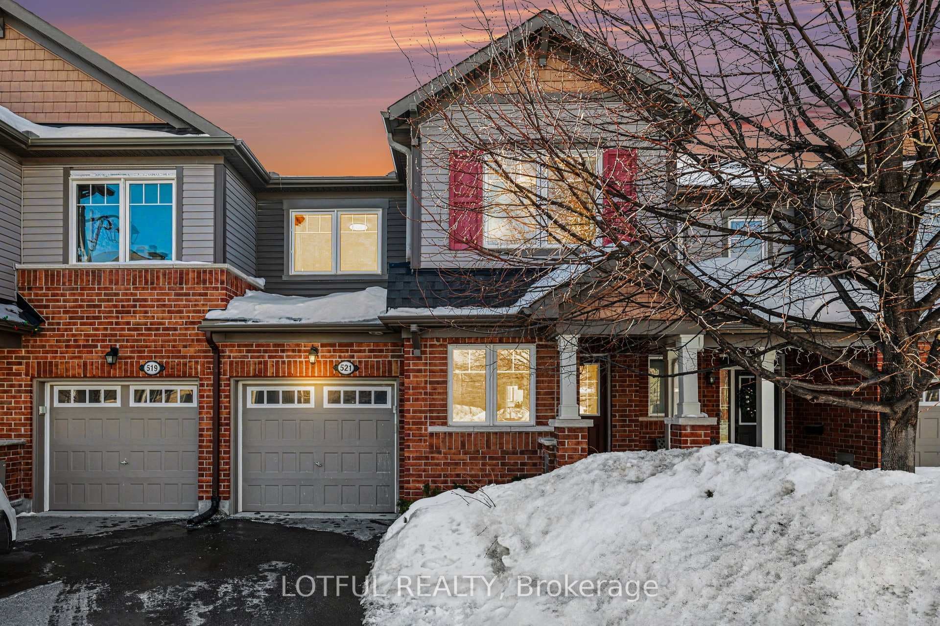 521 Foxlight Circle photo 1