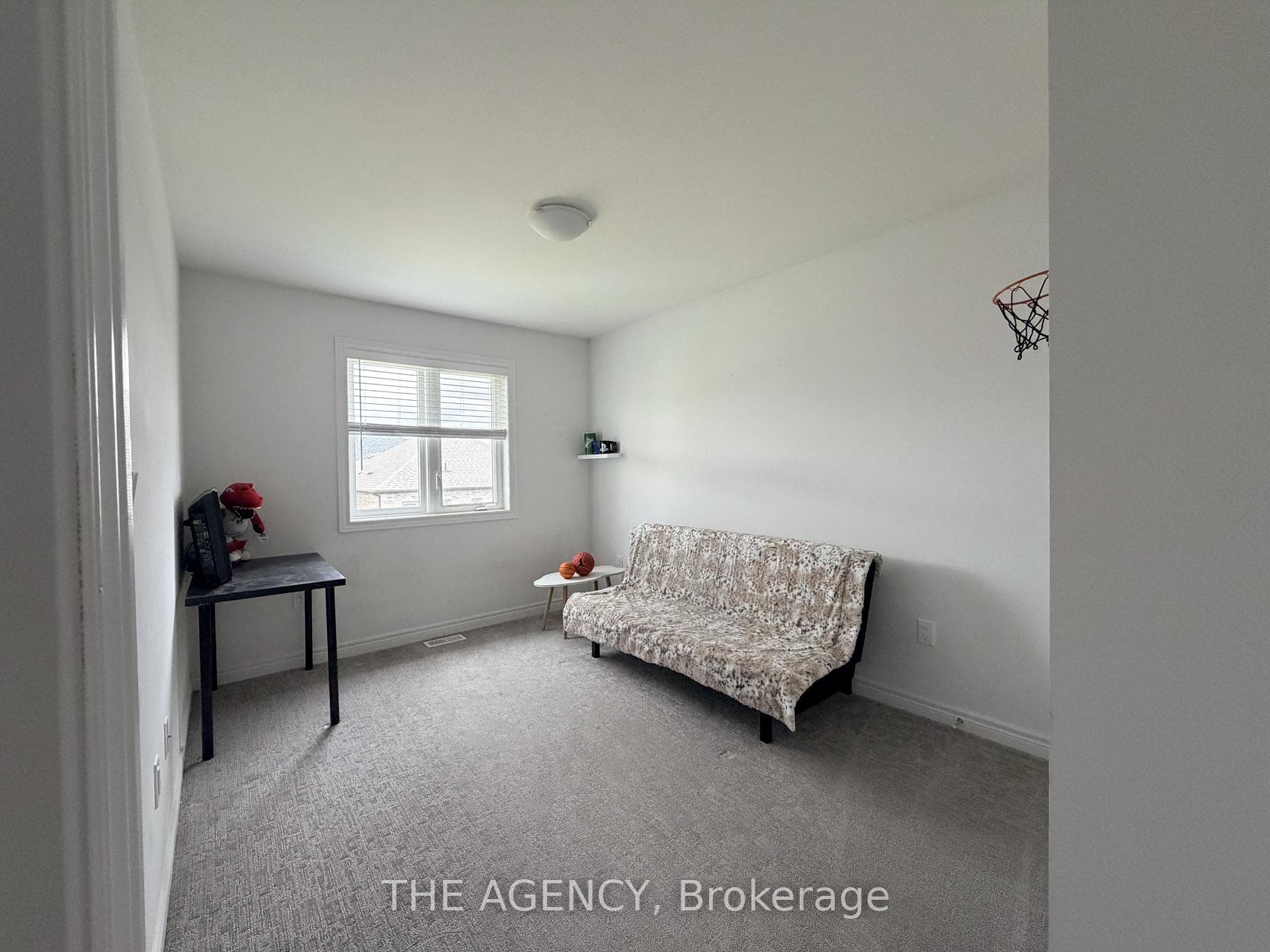 28 Baker Lane photo 30