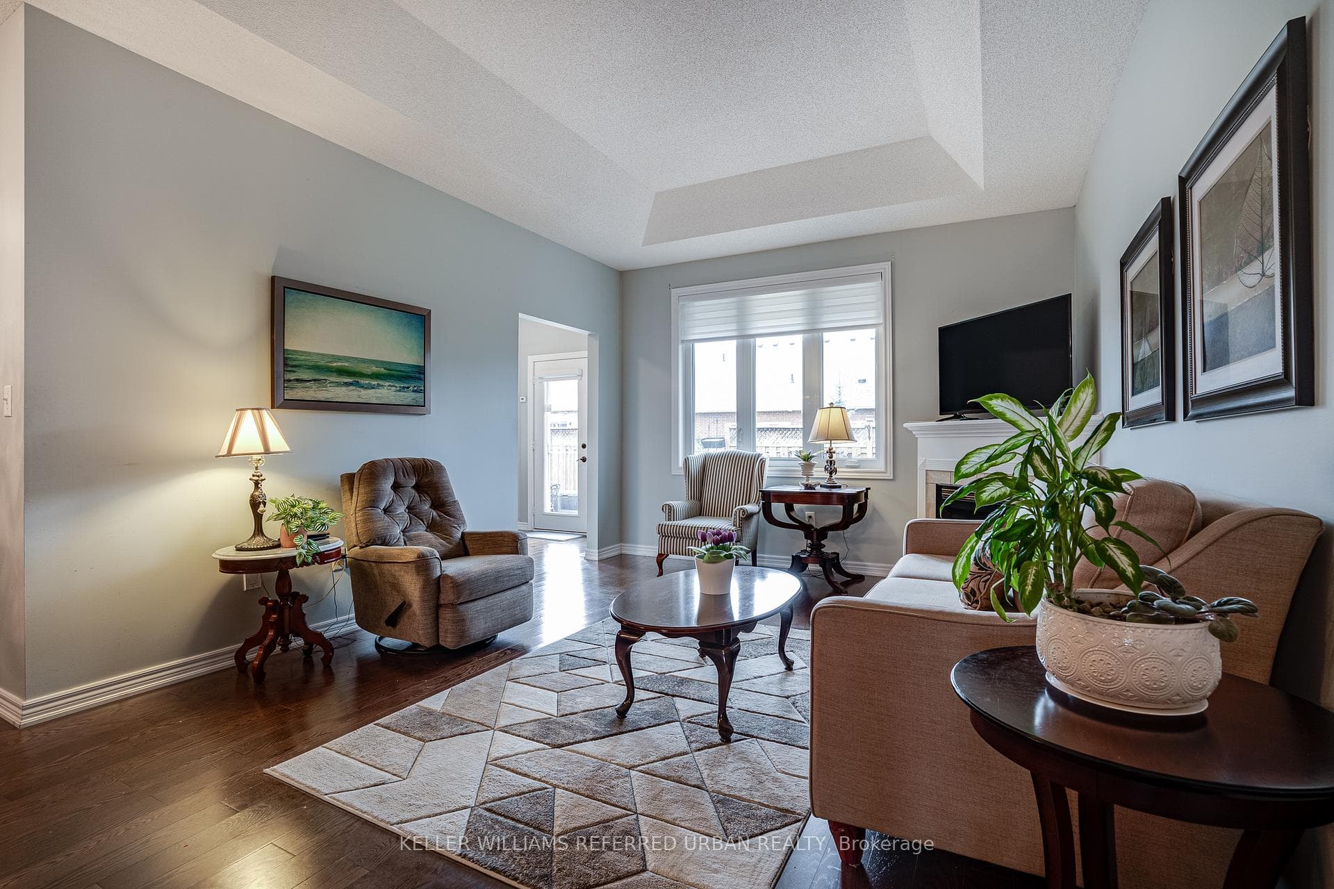 24 Greentrail Drive photo 12