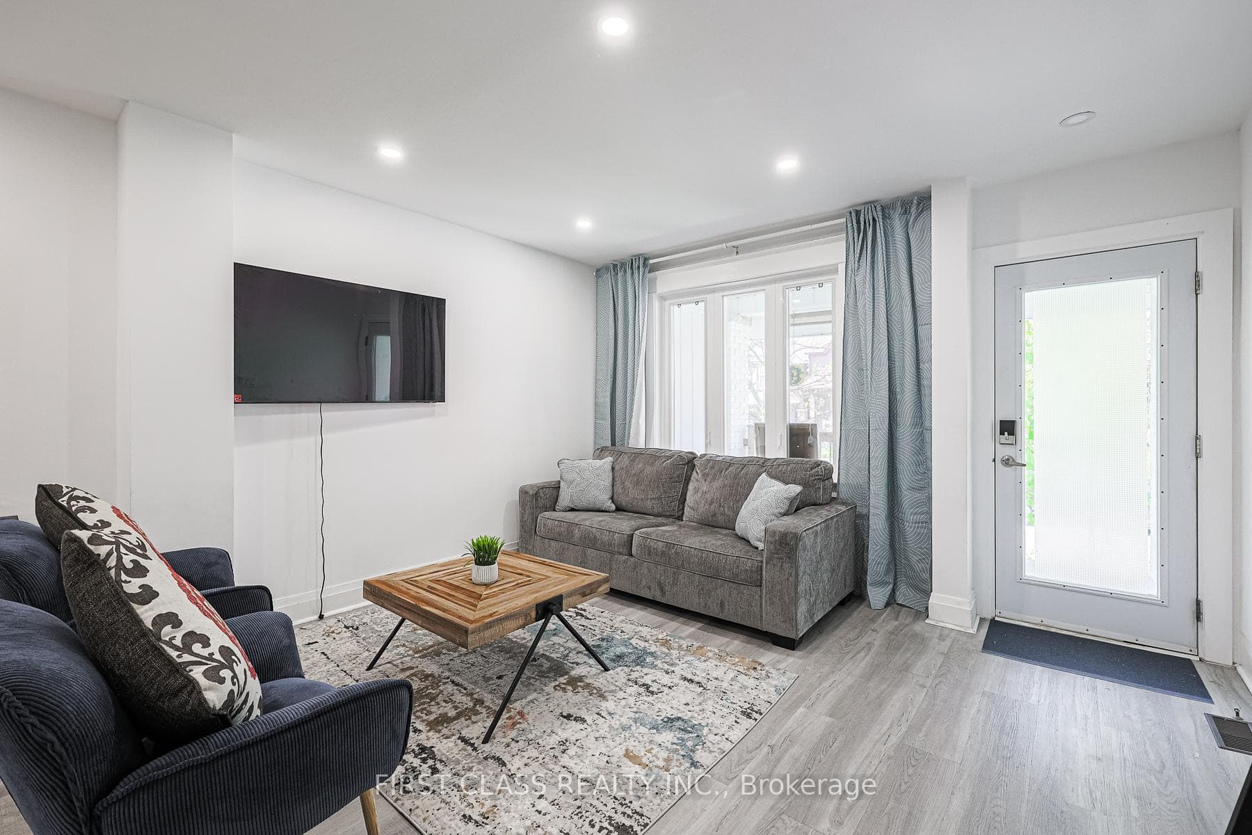53 Aldridge Avenue photo 5