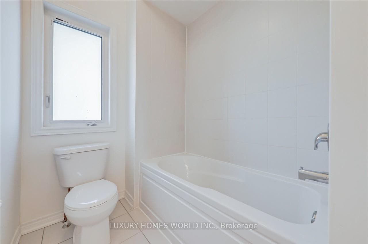 1290 Aquarius Trail photo 28
