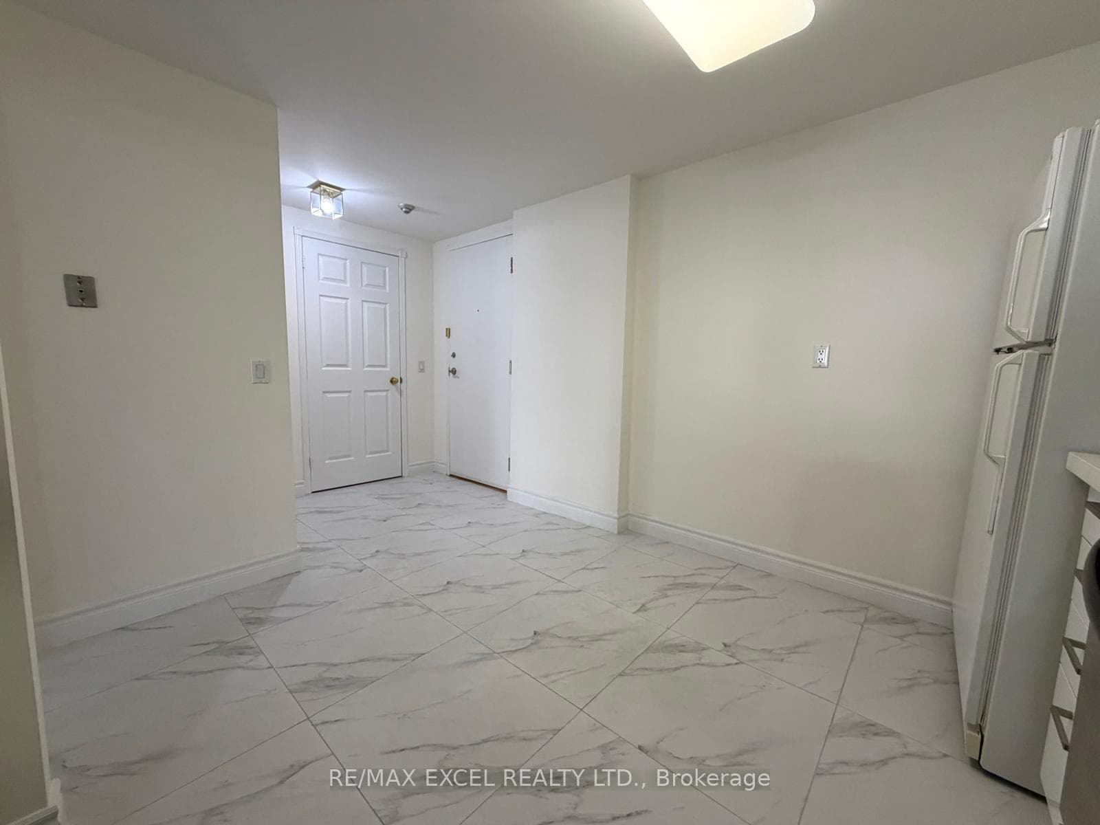 188 Bonis Avenue Unit 608 photo 5