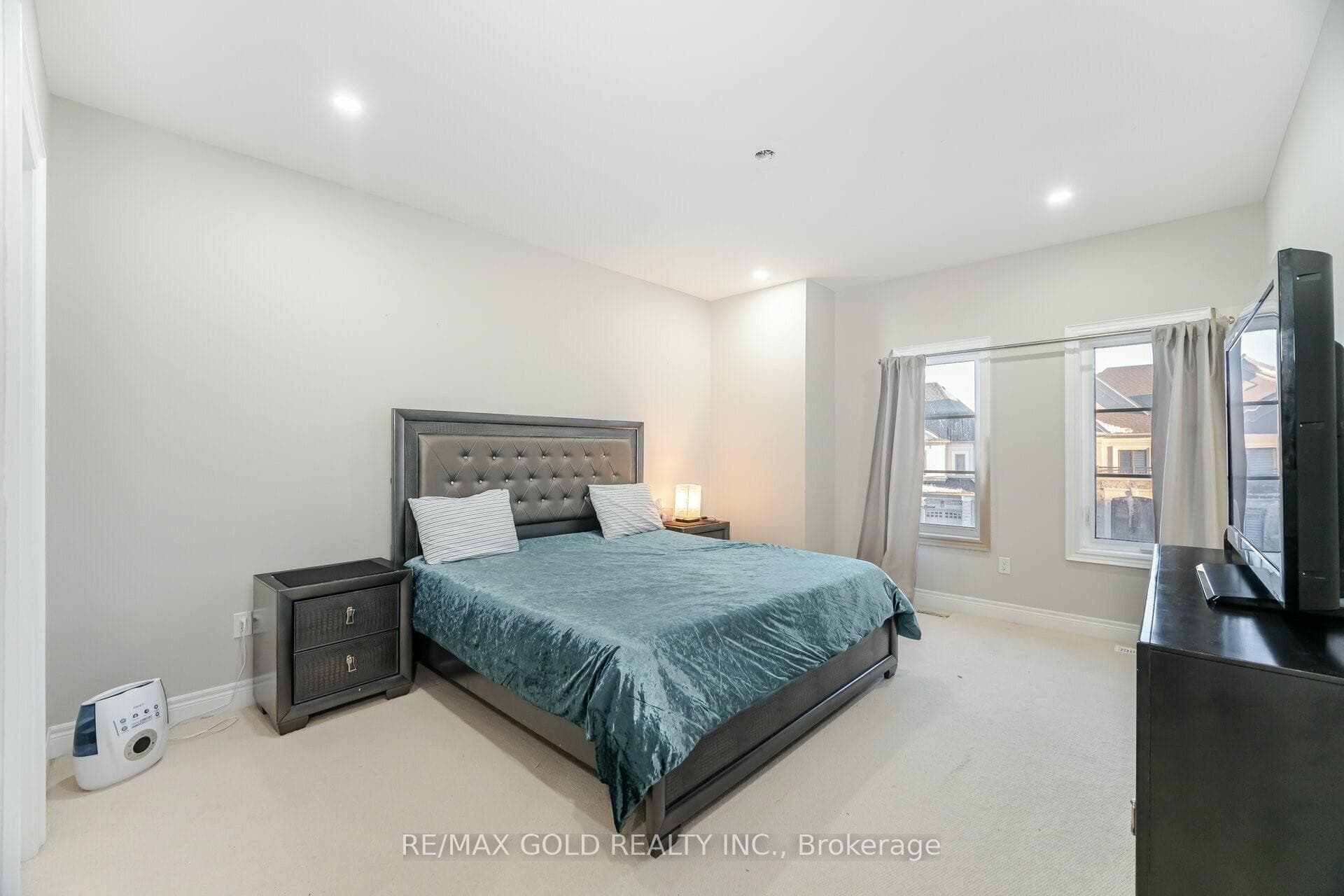 9 Bedouin Crescent photo 19