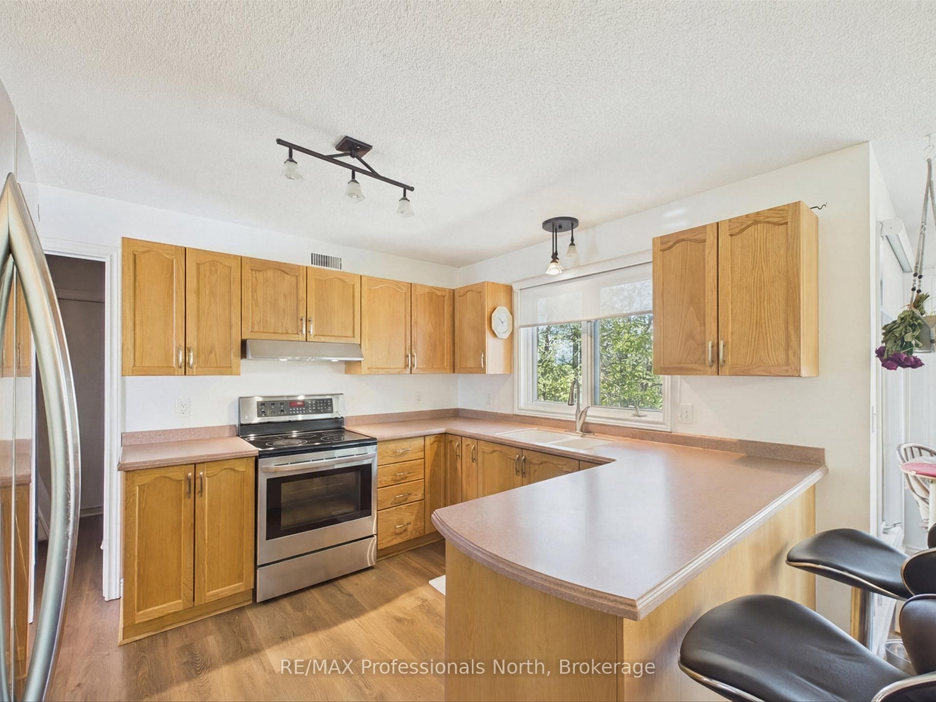 30 THE GRANITE BLUFF N/A photo 5