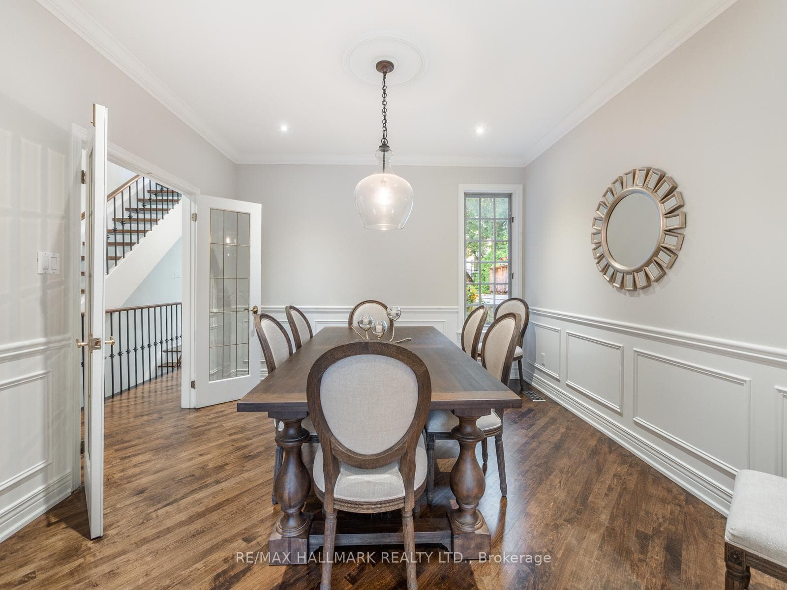 74 Macpherson Avenue photo 9