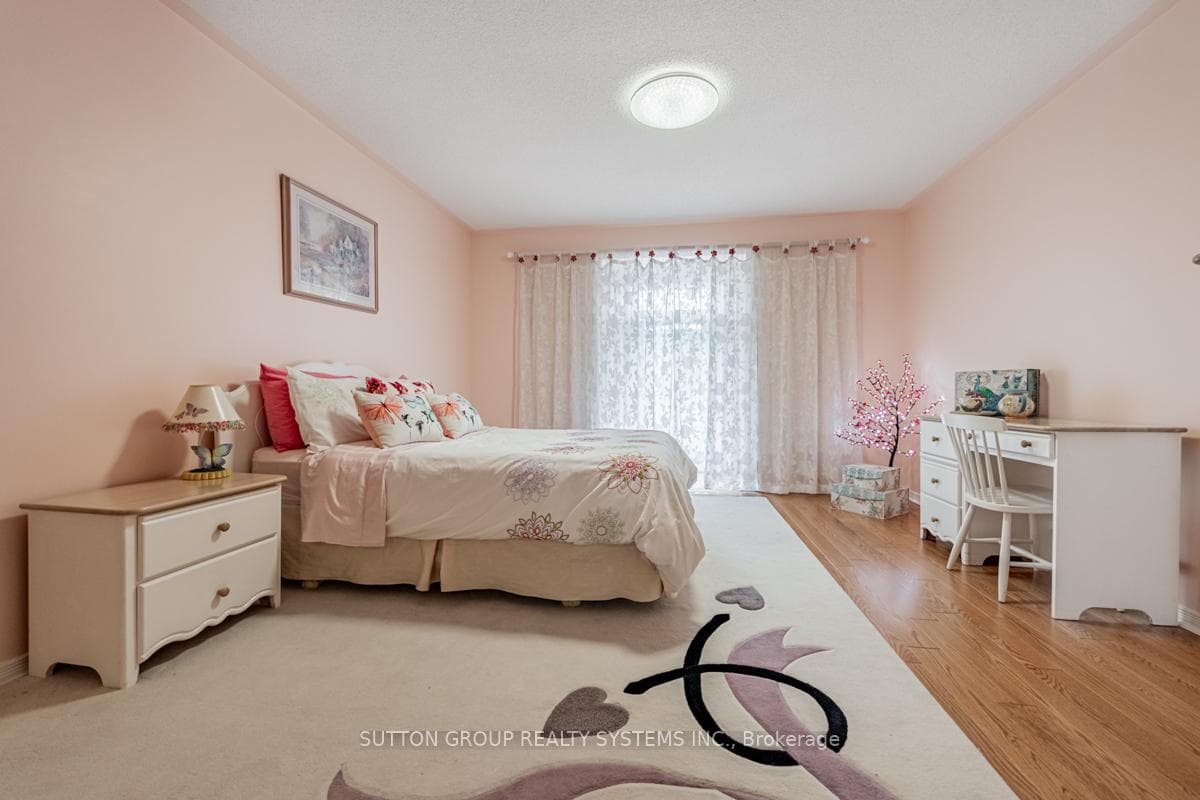 435 Hensall Circle Unit 203 photo 20