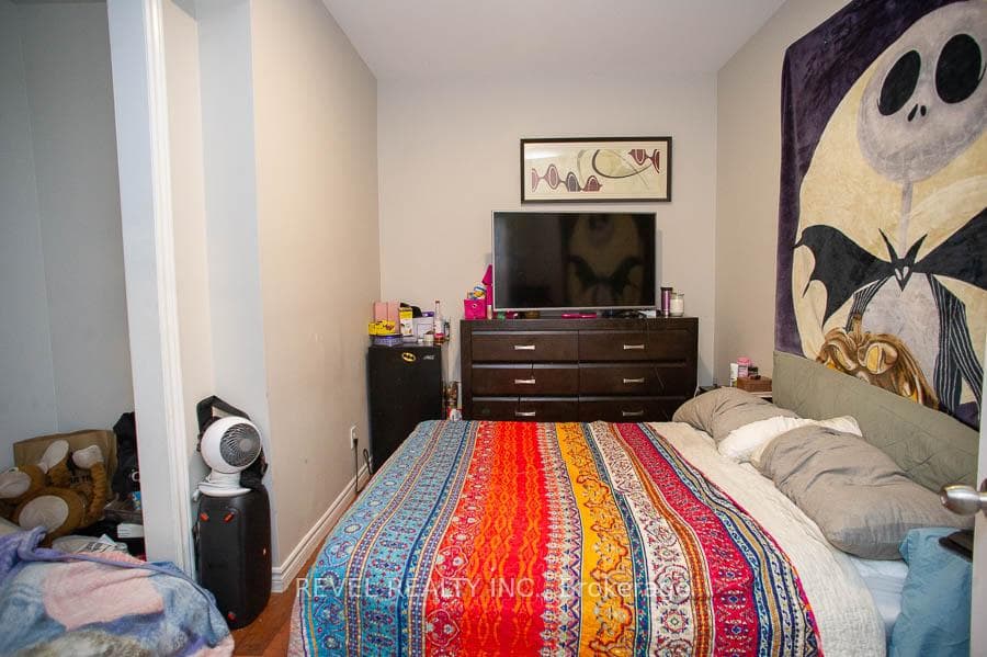 129 Peel Street photo 8