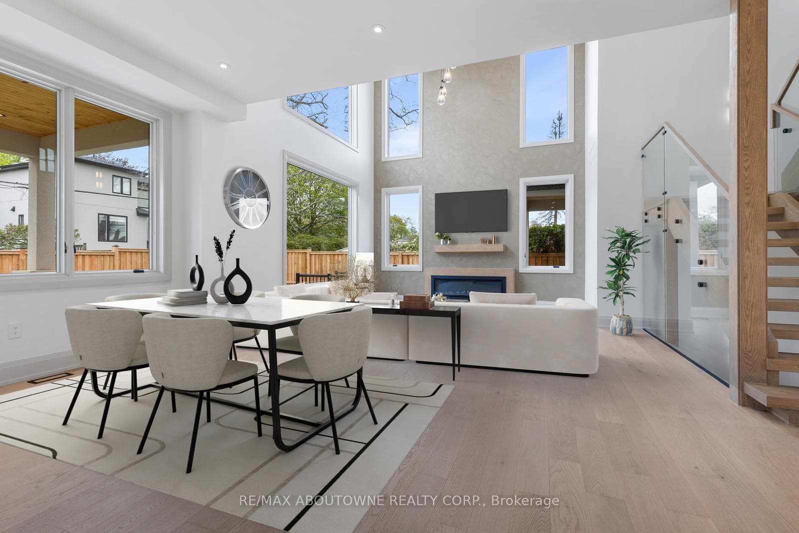 512 Weynway Court photo 6