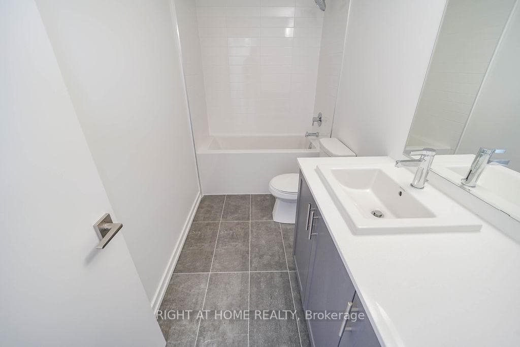 11 Lytham Green Circle Unit 11 photo 25
