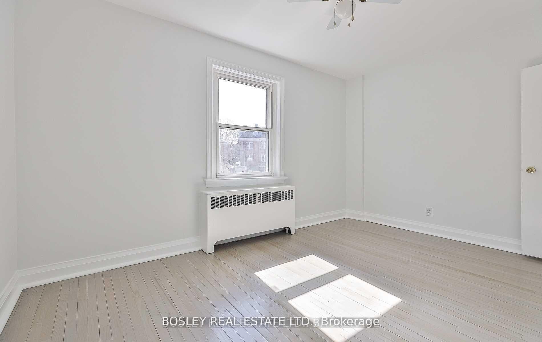 3 Warwick Avenue Unit 1 photo 6