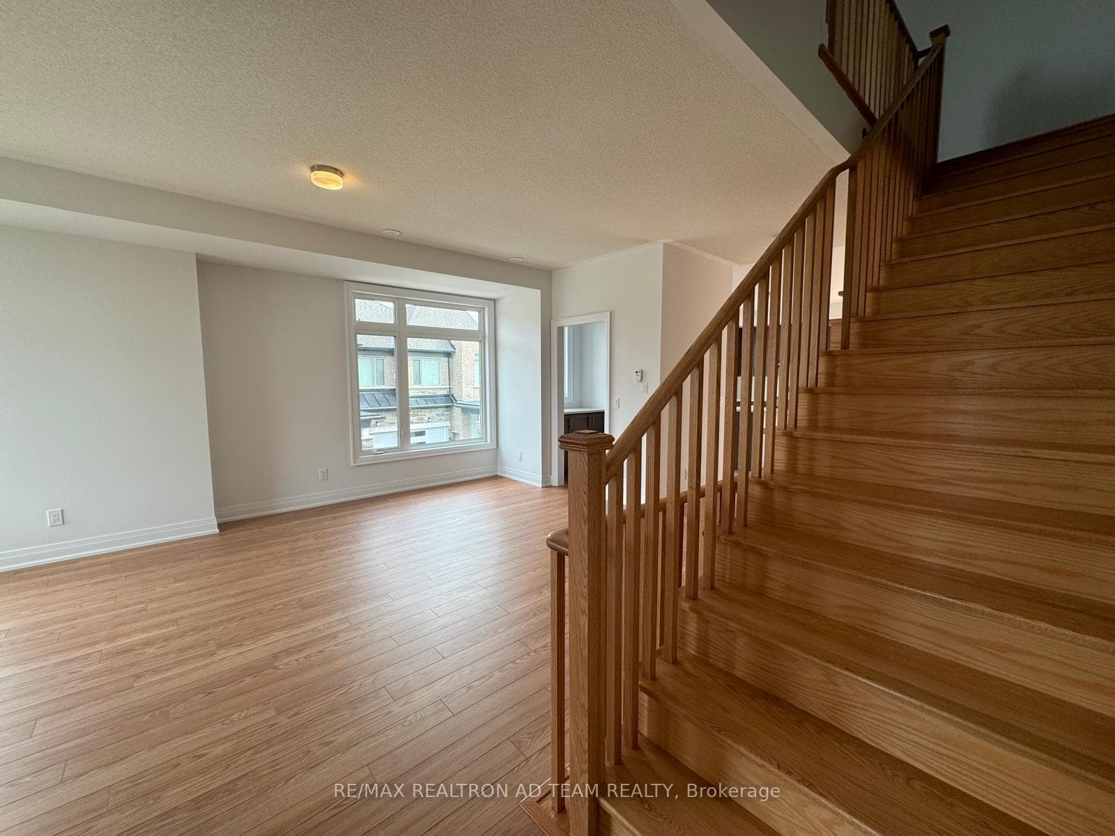 148 Lageer Drive photo 11