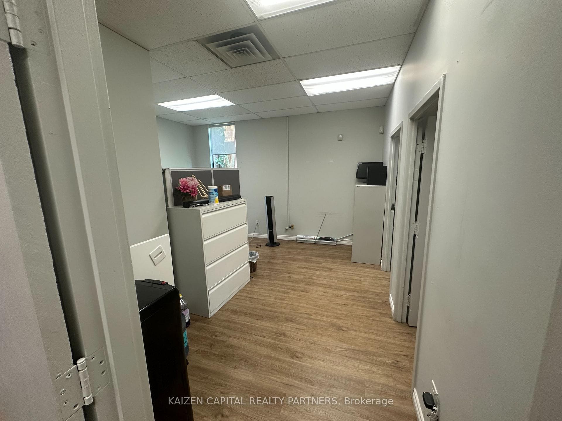 901 Jane Street Unit 202 photo 8