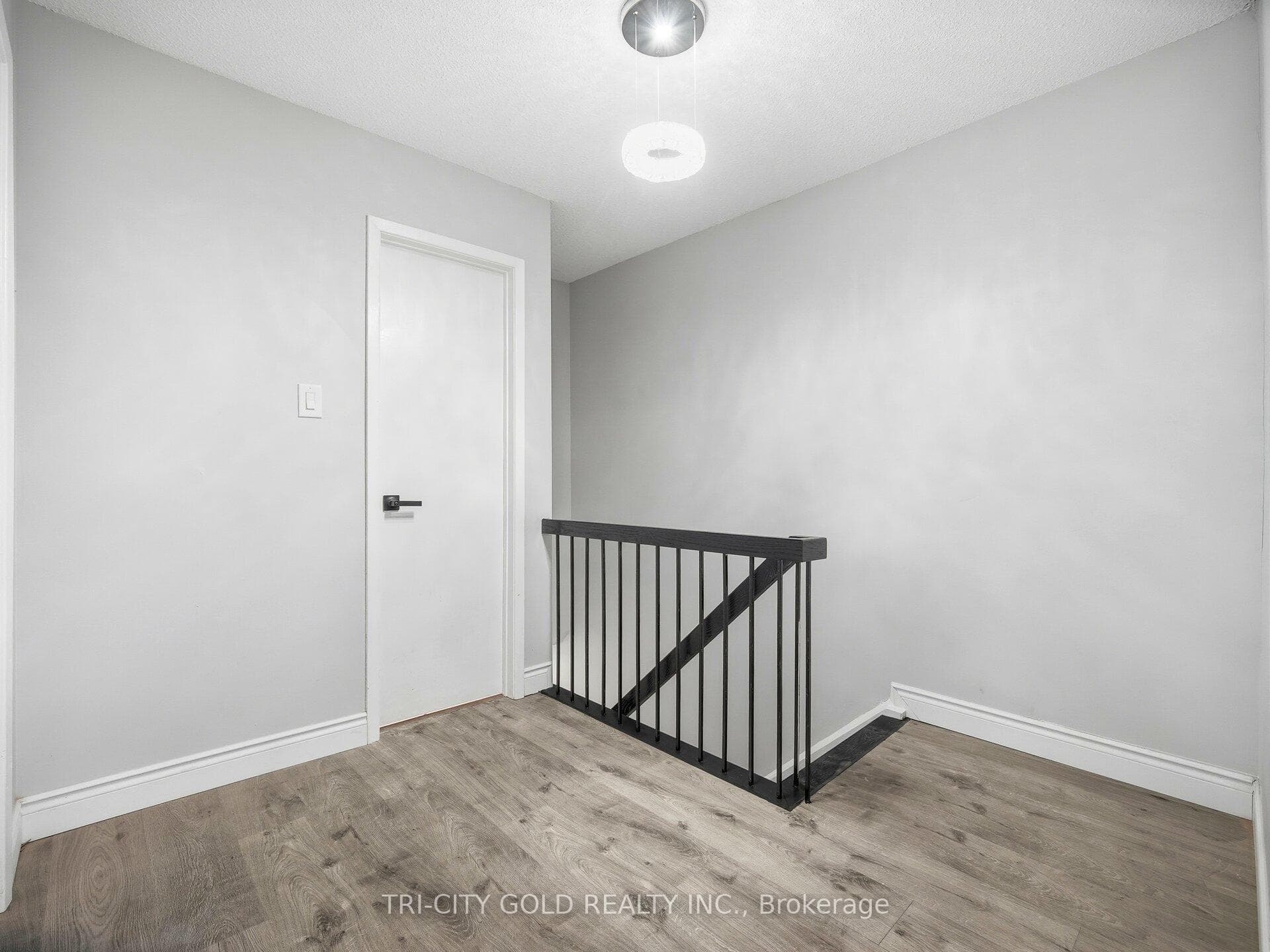 20 Carisbrooke Court Unit 20 photo 19