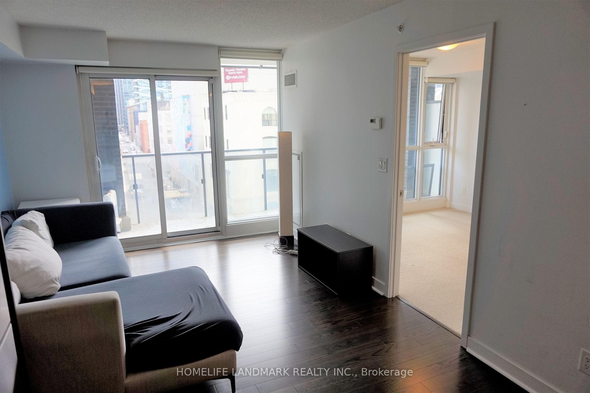295 Adelaide Street Unit 513 photo 4