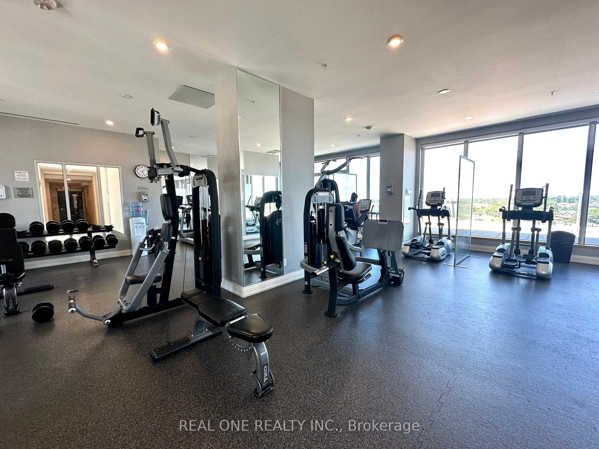 565 Wilson Avenue Unit 904W photo 18