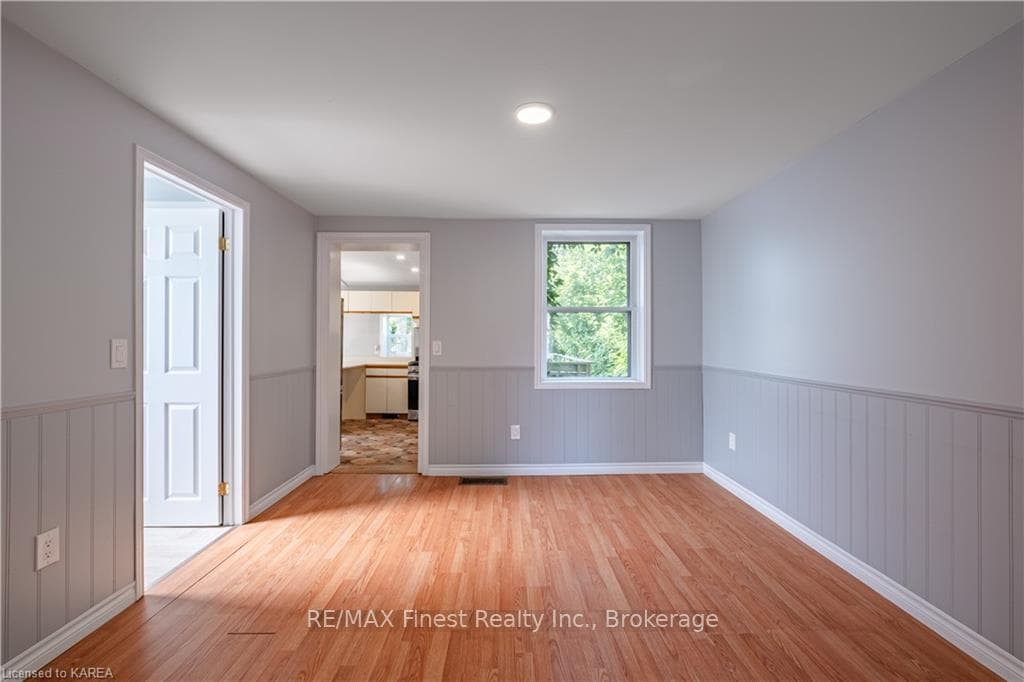 254 NORTH Street photo 6