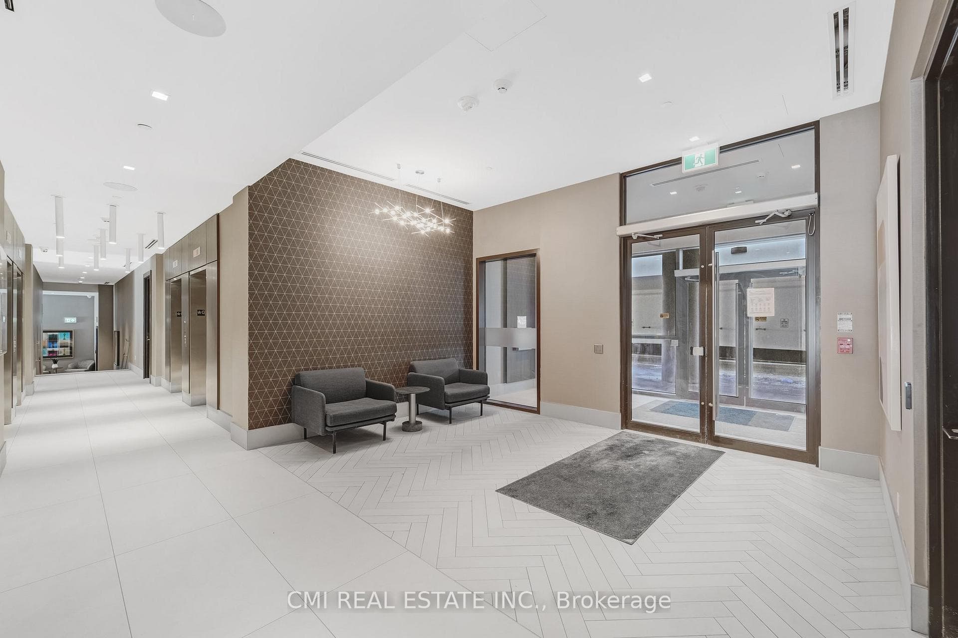 2550 Simcoe Street Unit 2110 photo 6