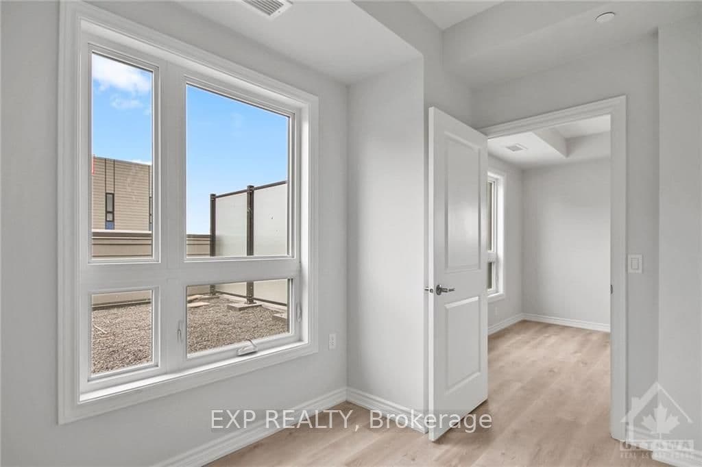 1350 HEMLOCK Road Unit 515 photo 21