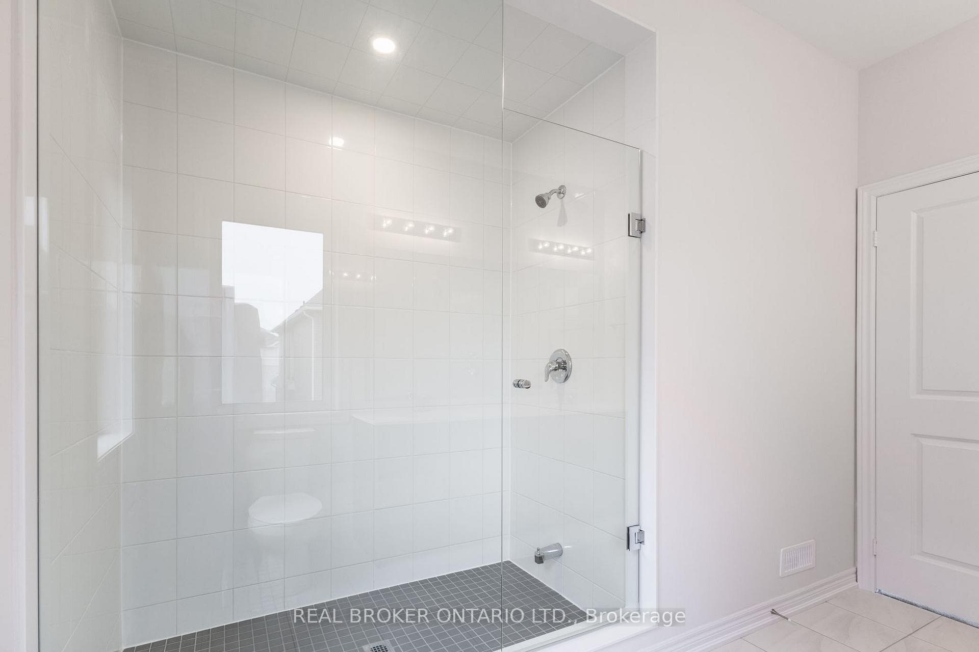 763 Apple Terrace photo 23
