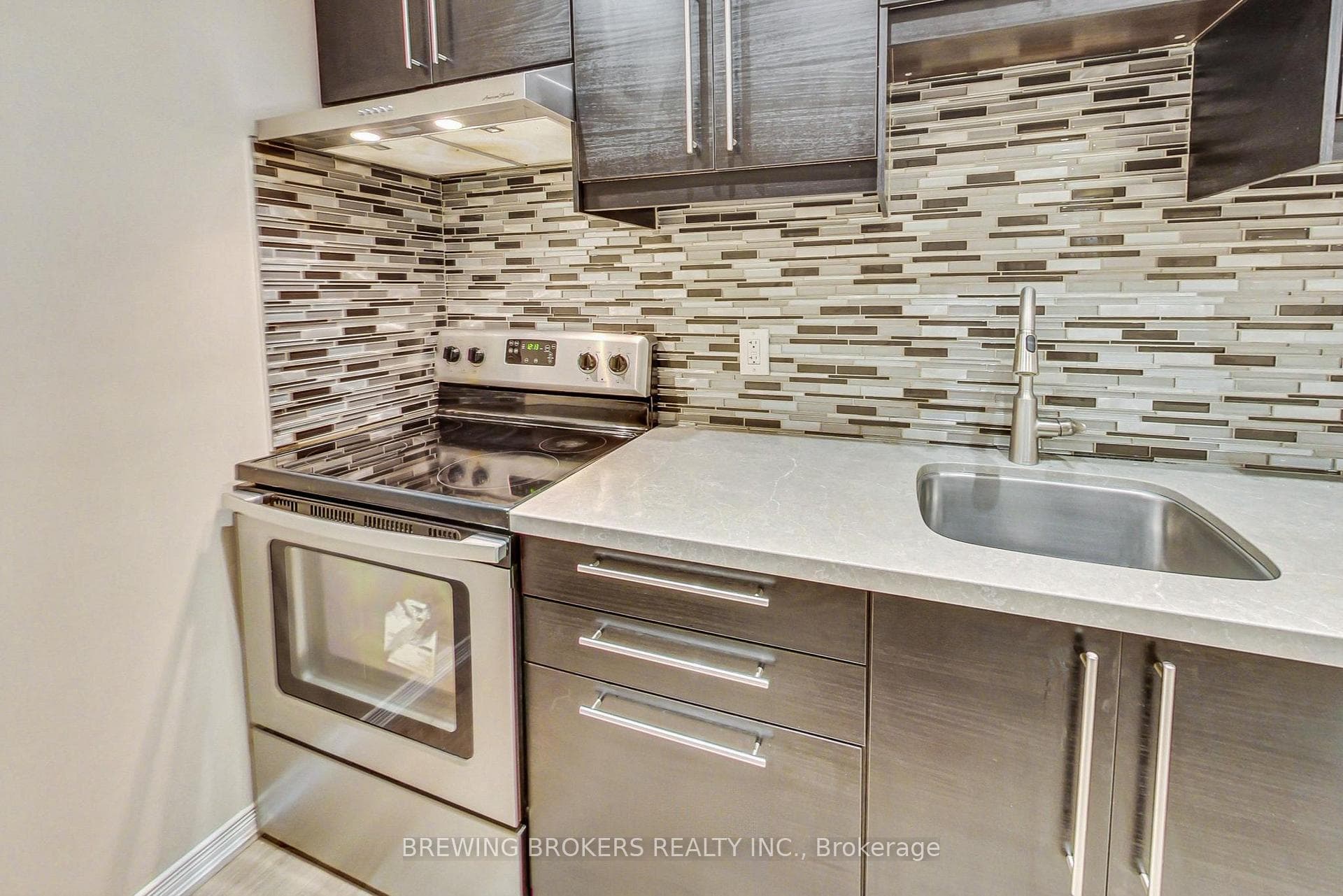 14 Bentwood Crescent photo 40