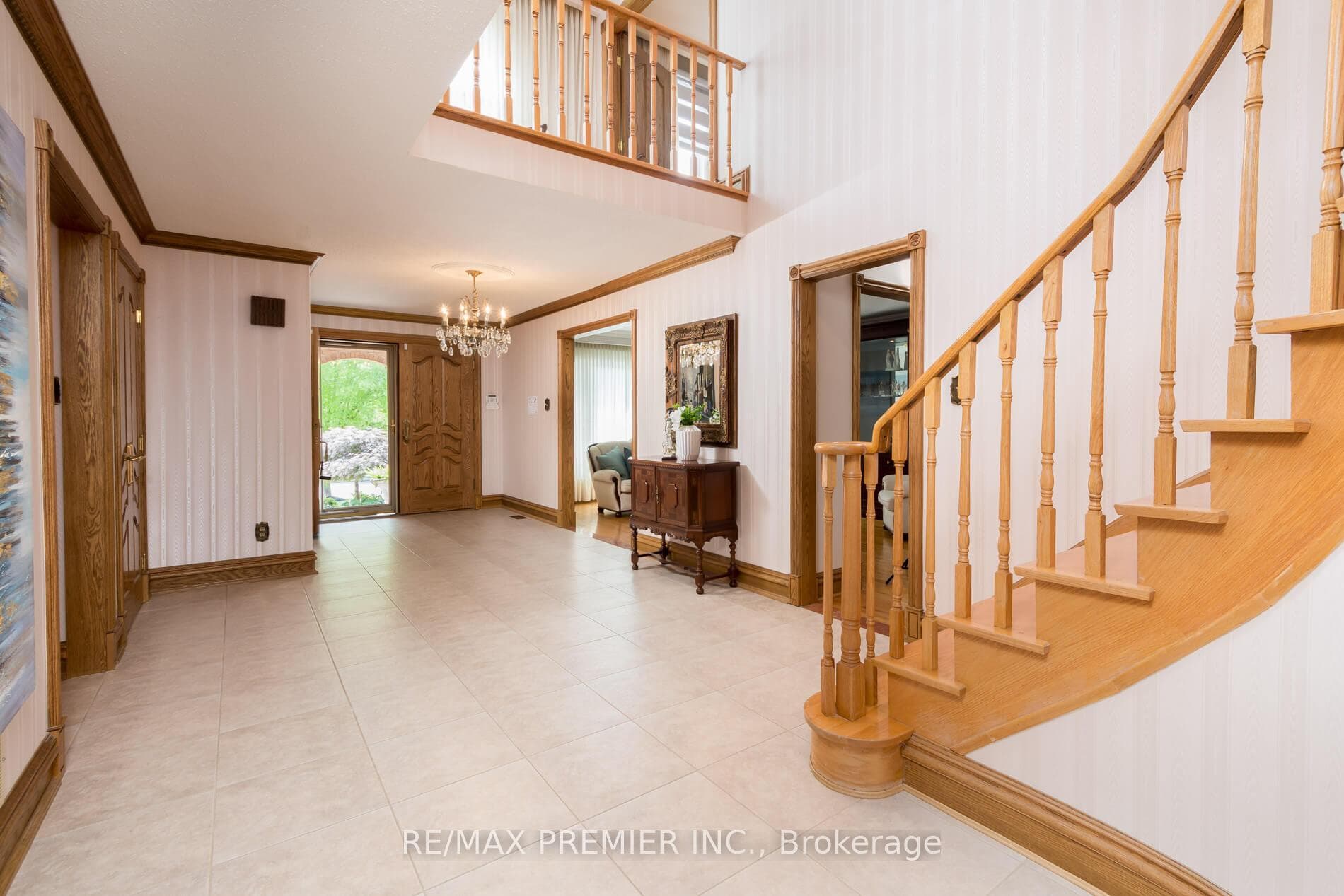 79 Jules Avenue photo 6