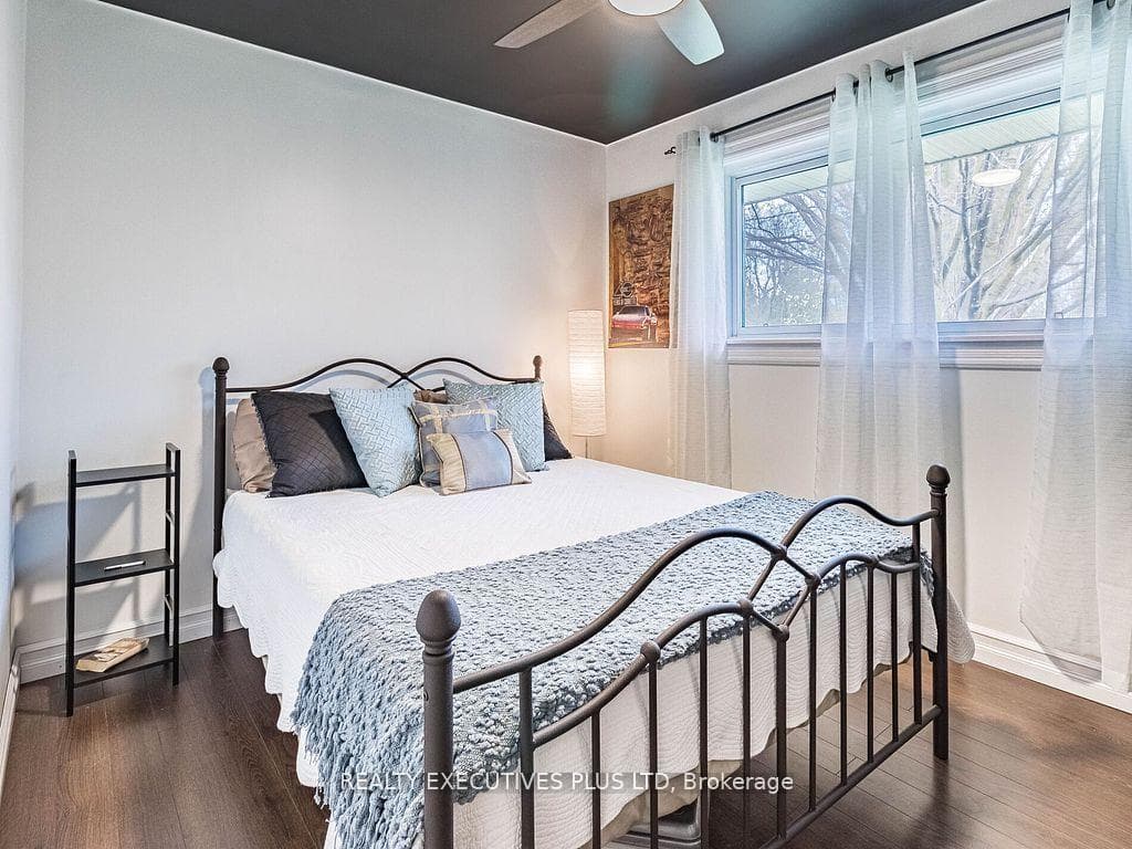 936125 Airport Road photo 28