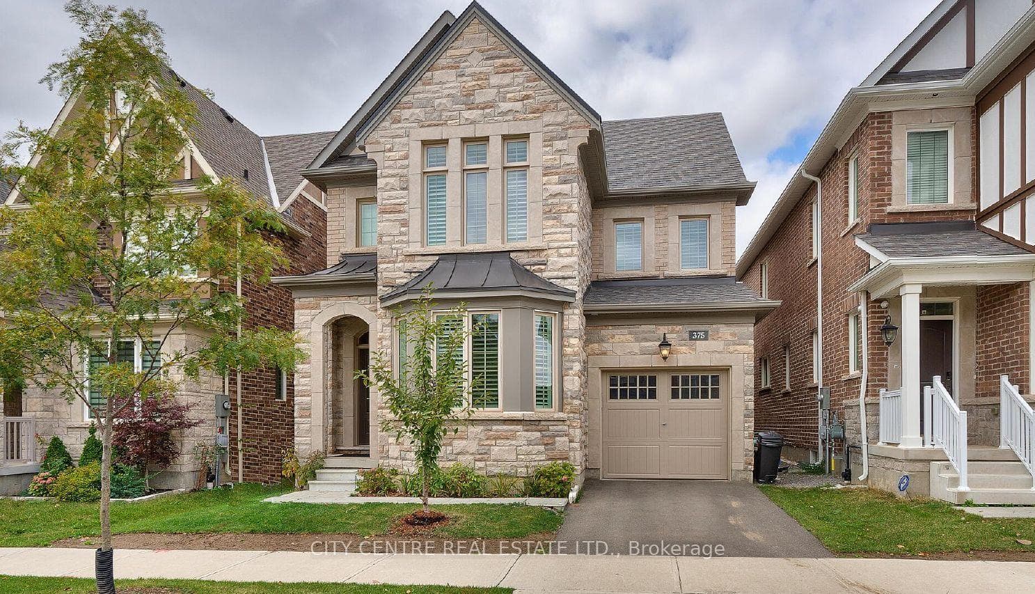 375 Begonia Gardens photo 1