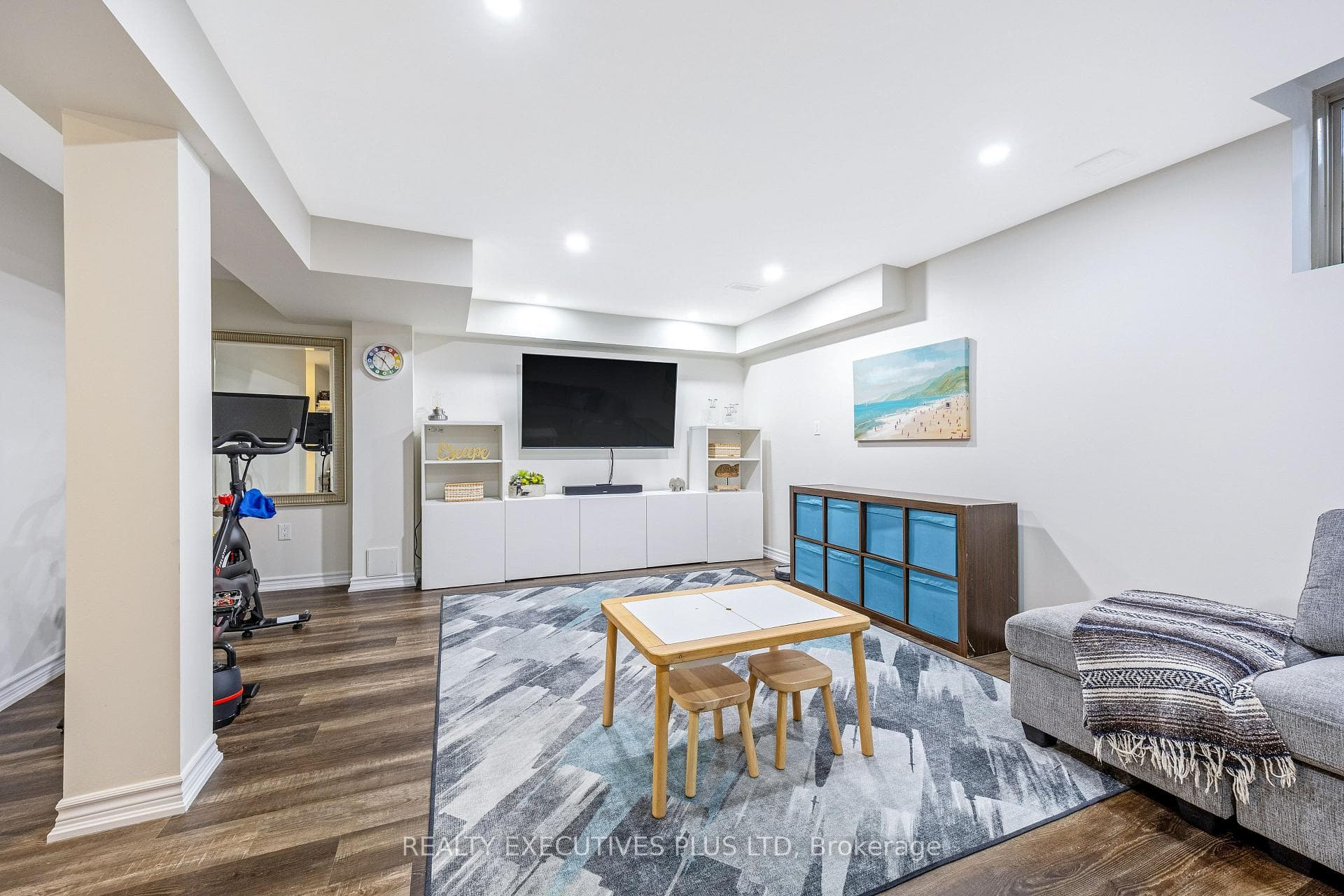 85 Tasker Court photo 24