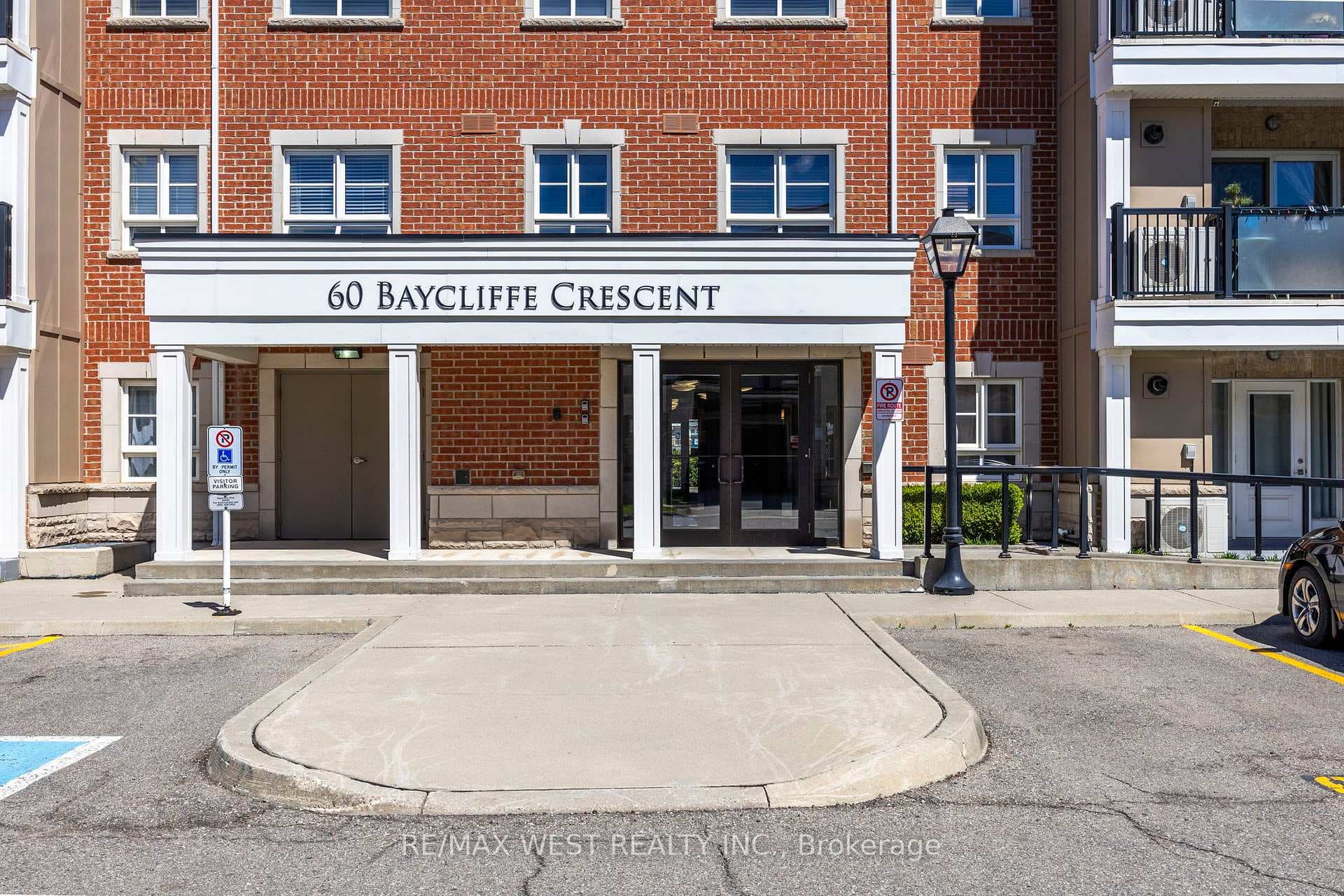 60 Baycliffe Crescent Unit 408 photo 1