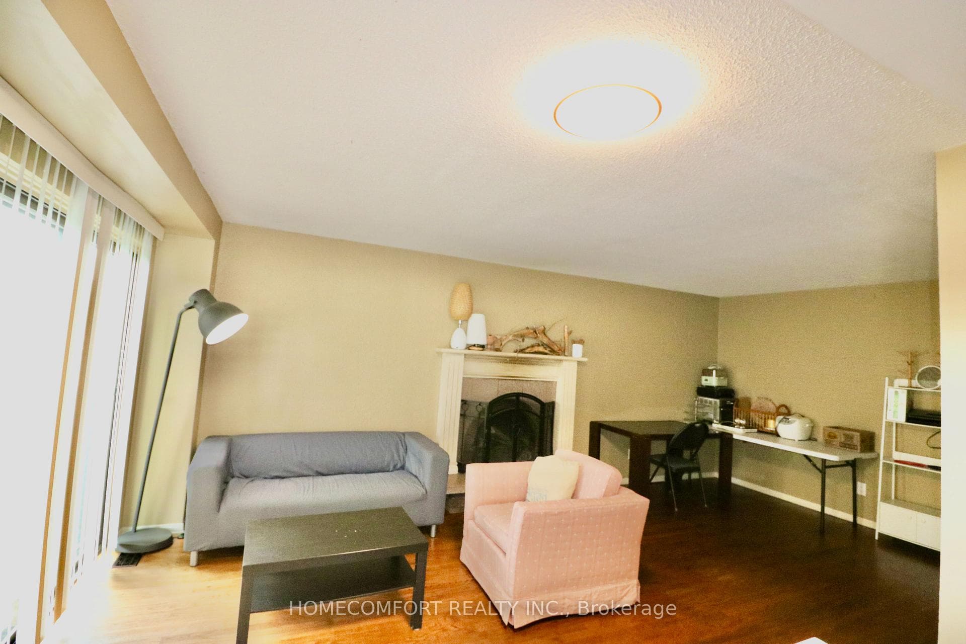 12 Banbury Court photo 9