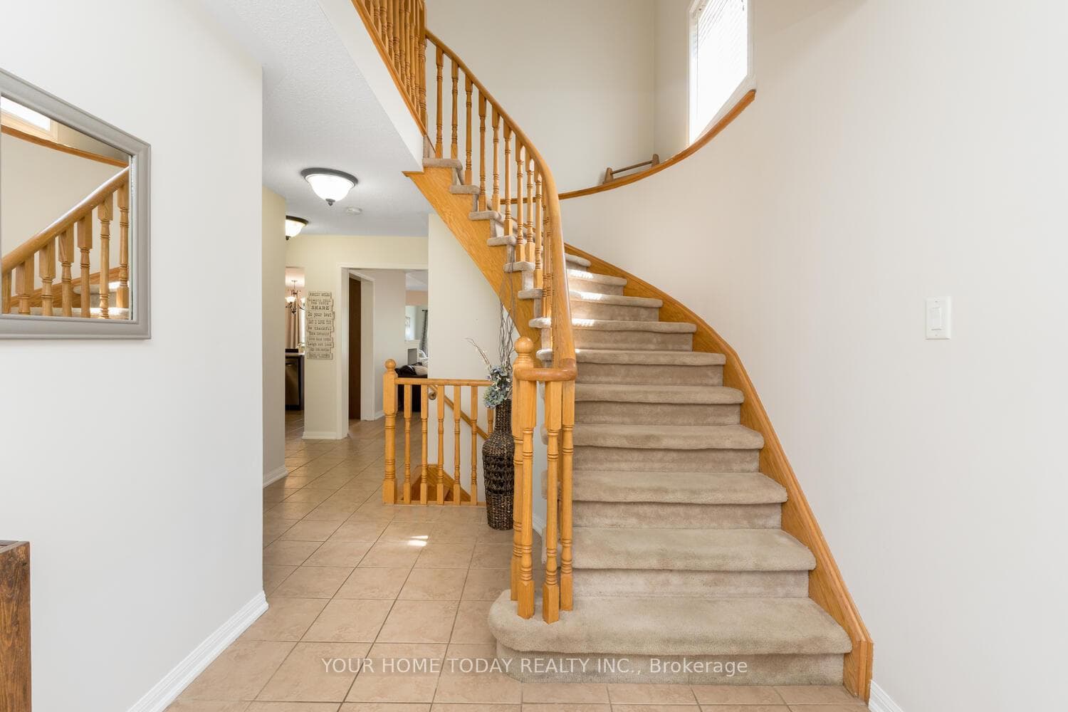 68 Milfoil Street photo 16