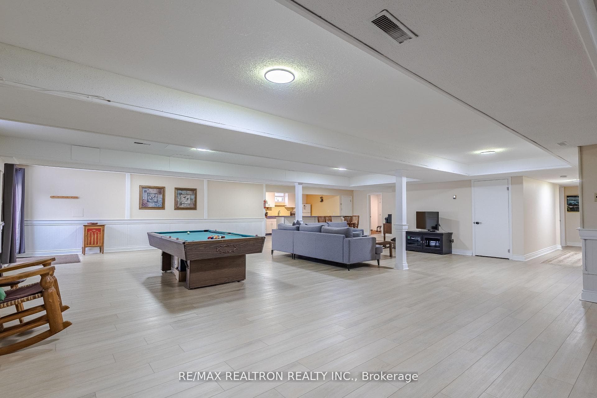 240 Webb Road photo 31