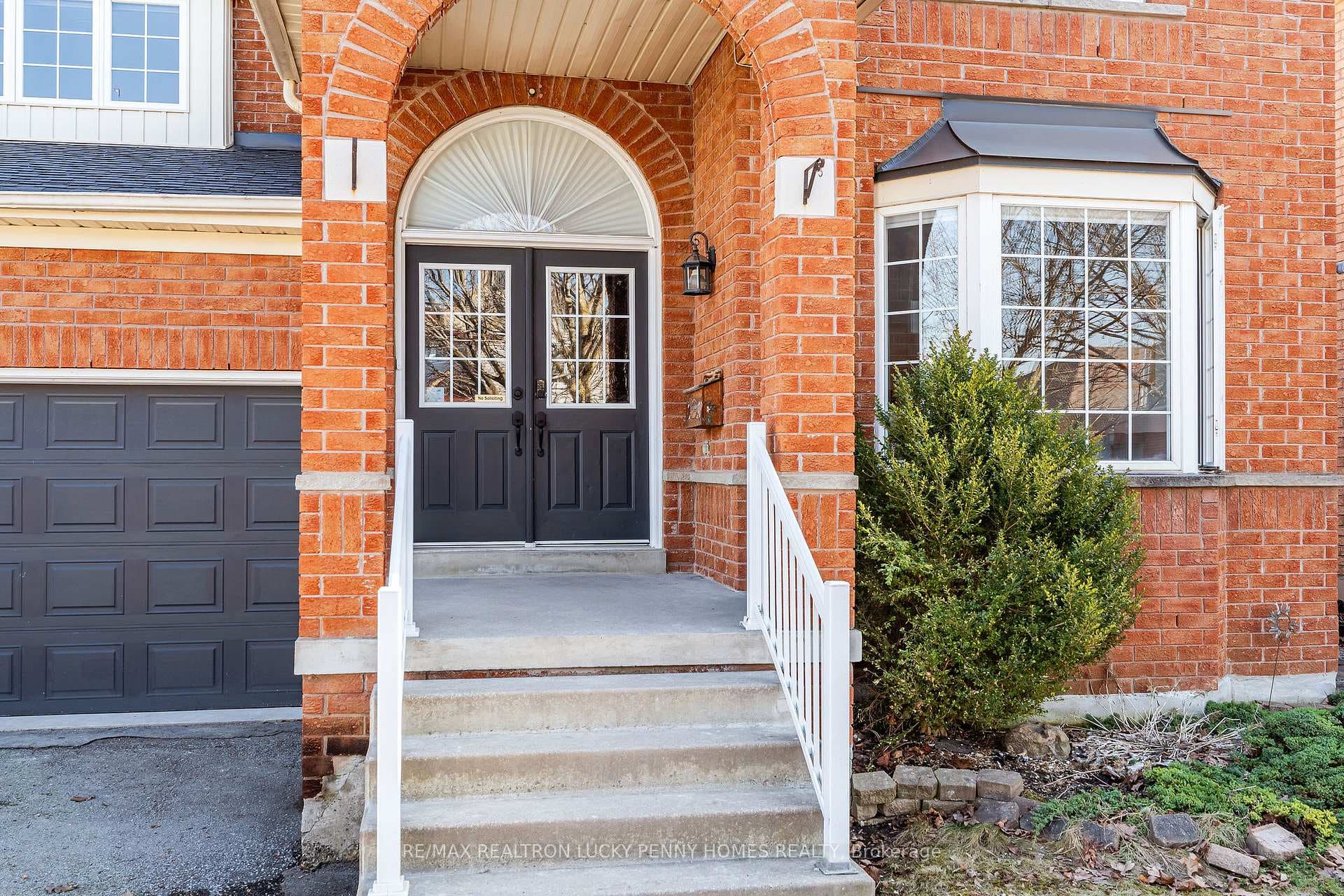 40 Brecken Drive photo 3