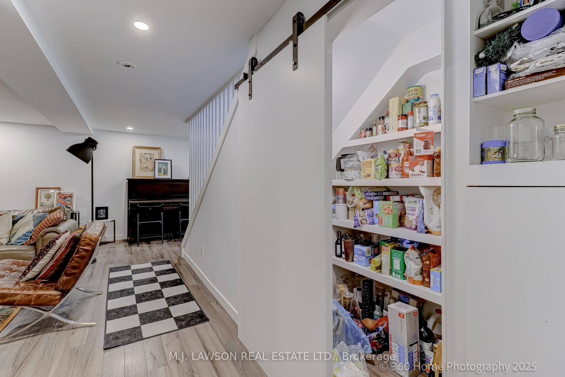 1 Eastdale Avenue photo 22