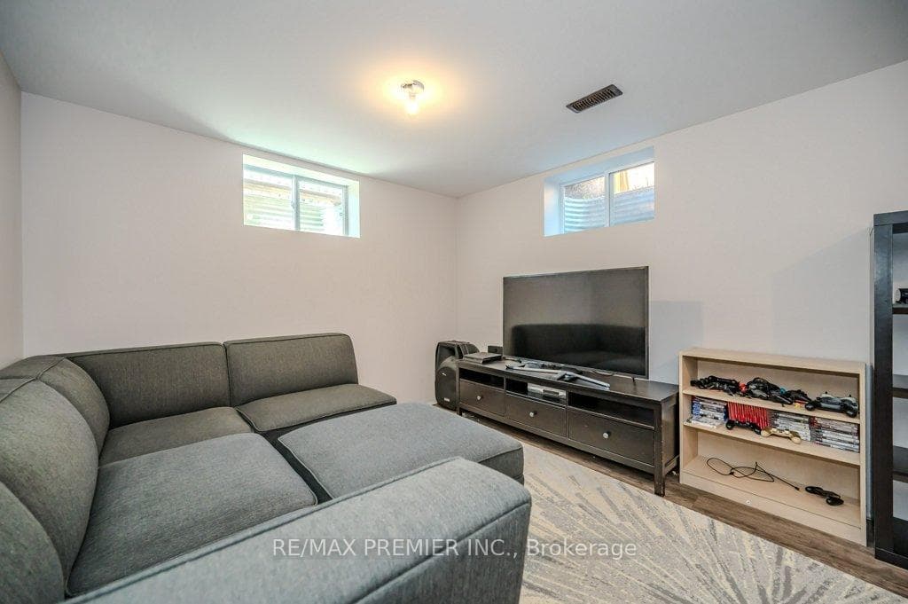 20 Shackleton Drive Unit 19 photo 27