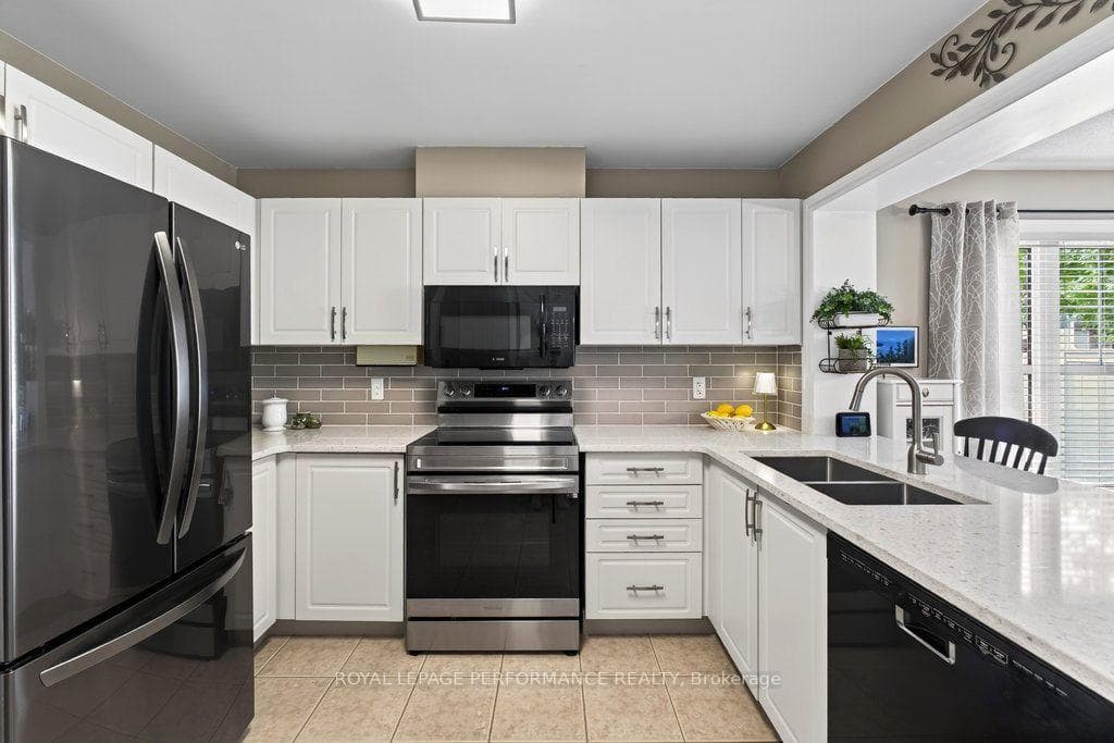 2423 Regatta Avenue photo 14