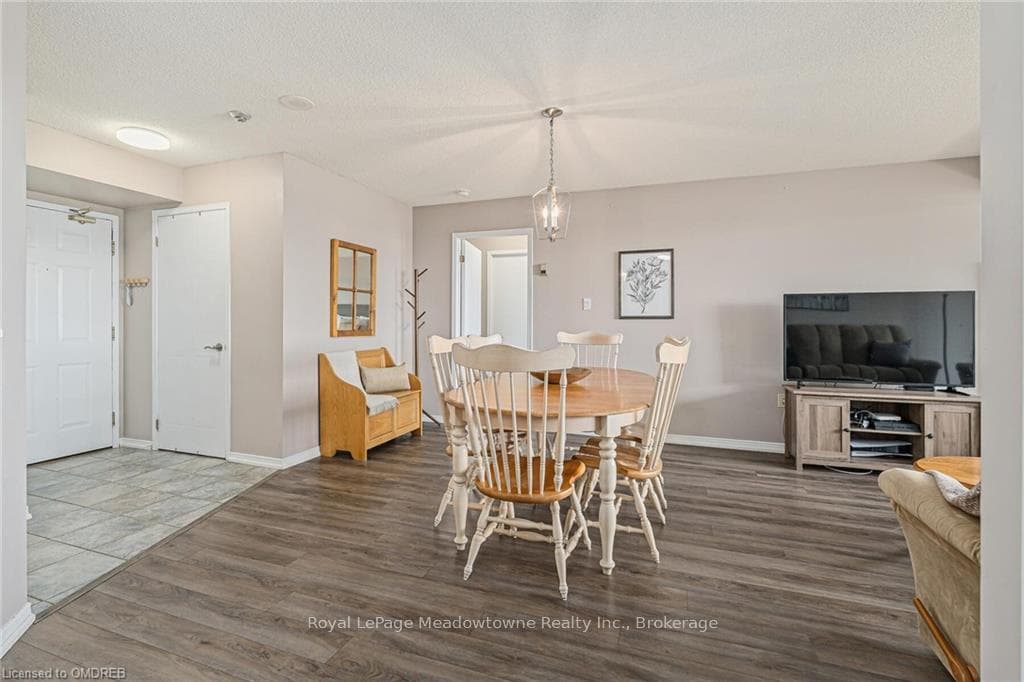 20 MCFARLANE Drive Unit 608 photo 7